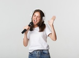 Как научиться петь самостоятельно