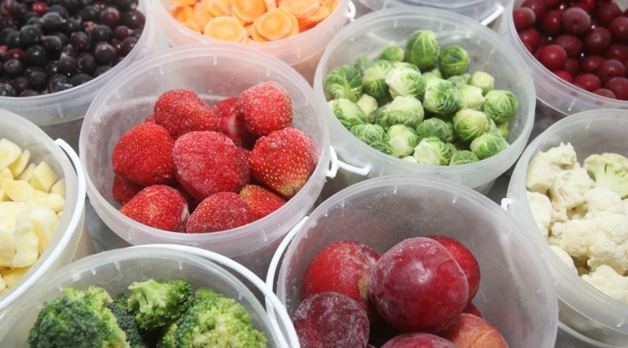 Как правильно замораживать фрукты и ягоды.