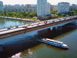 в в Нагатино-Садовниках новая школа.