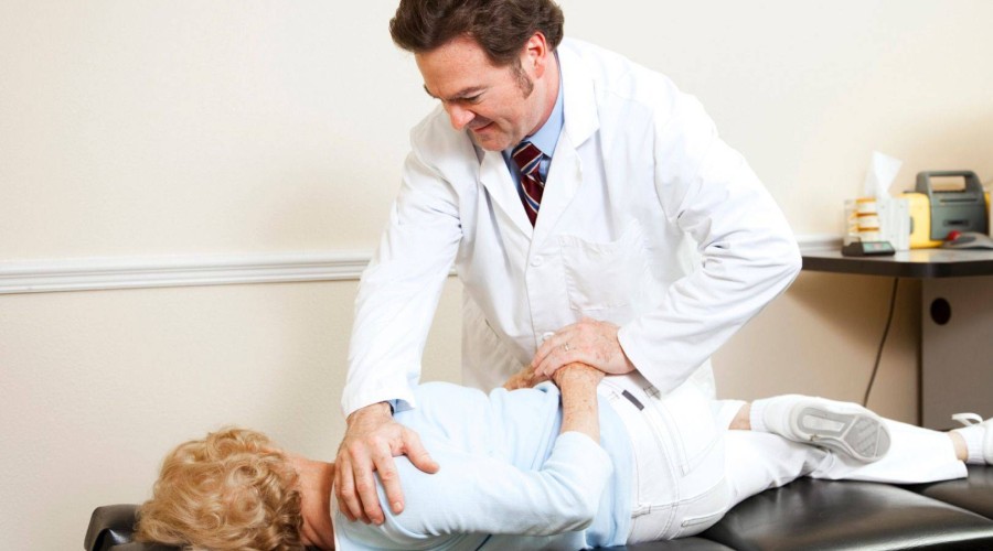 В чем разница между хиропрактиком и врачом-ортопедом