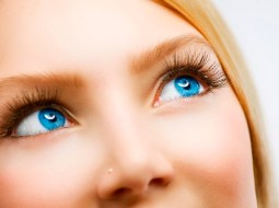 Если у Вас голубые глаза, любой человек с такой же радужкой является Вашим родственником