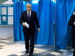 Токаев побеждает в выборах 