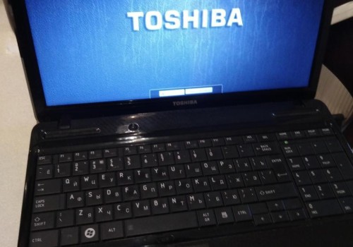 Toshiba Satellite L650-1M6 Core i3 ноутбук HDMI