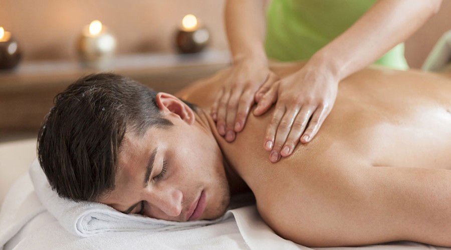 Как сделать массаж спины?