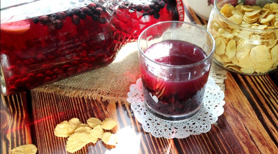 Как приготовить домашнее вино из красной черемухи?