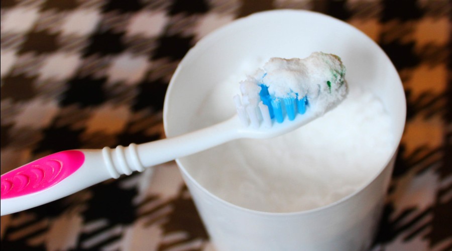 Можно ли чистить зубы пищевой содой?