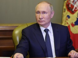 Путин прилетел в Астану